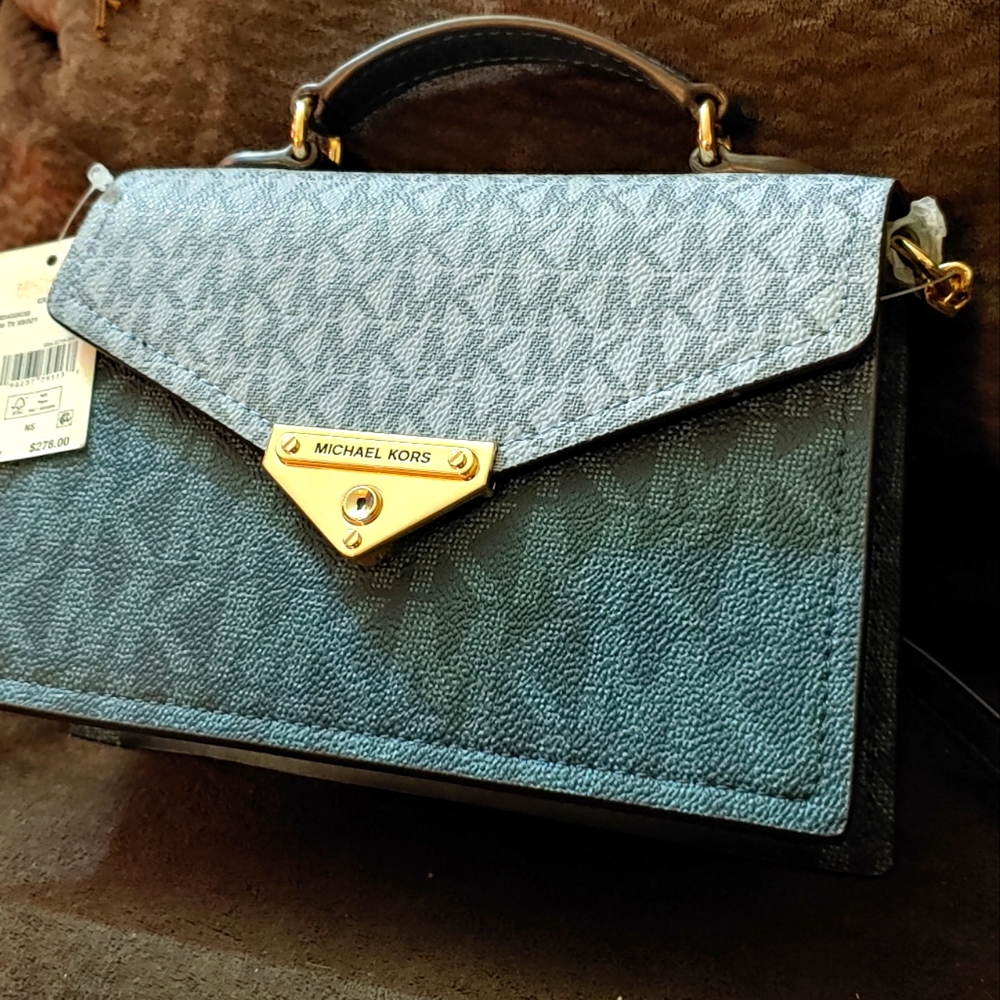 Michael kors purse